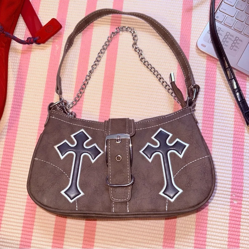 PrettyLittleThing Gray Shoulder Bag with Chain and Cross Accents - Picture 2 of 15